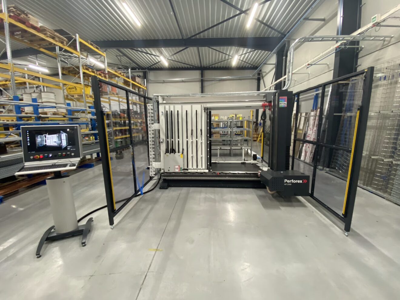 Rittal bereikt nieuwe mijlpaal met de installatie van vijftigste Perforex in België